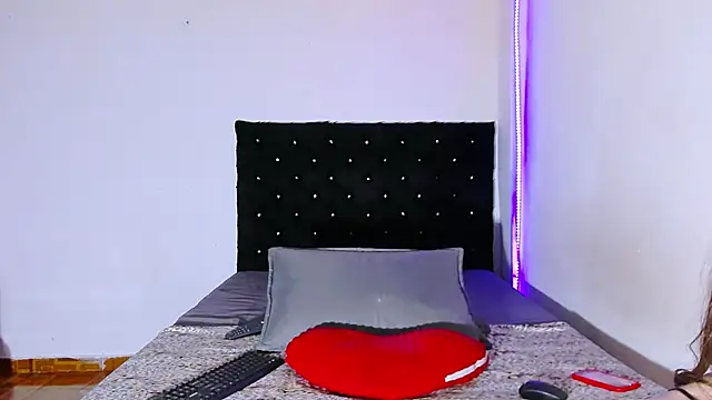 valen colombian69 online show from 04-14-26, 05:56