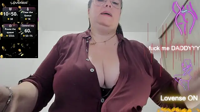 Snapshot of esmeraldamfc chatting on 02-20-26, 10:01 esmeraldamfc online show from 02-20-26, 10:01