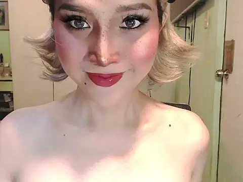 Snapshot of Ezradeliciosa chatting on 05-16-26, 01:48 Ezradeliciosa online show from 05-16-26, 01:48