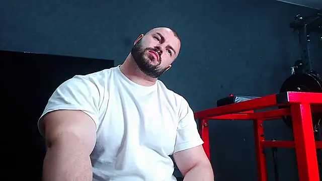 Snapshot of muscularjohnforuX chatting on 04-27-26, 04:49 muscularjohnforuX online show from 04-27-26, 04:49