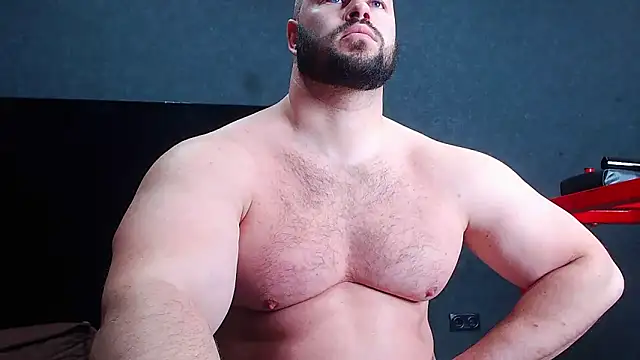 Snapshot of muscularjohnforuX chatting on 05-04-26, 07:00 muscularjohnforuX online show from 05-04-26, 07:00