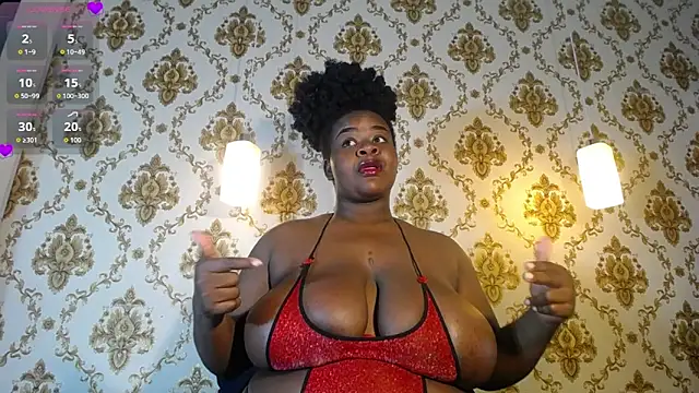 Snapshot of KARATIBBY_COX chatting on 05-13-26, 12:34 KARATIBBY COX online show from 05-13-26, 12:34