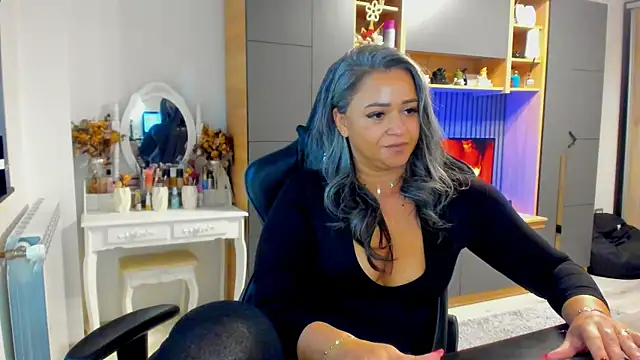 Claire95  online show from 03-10-26, 06:34