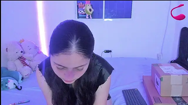 MollyG18 online show from 01-05-25, 01:45