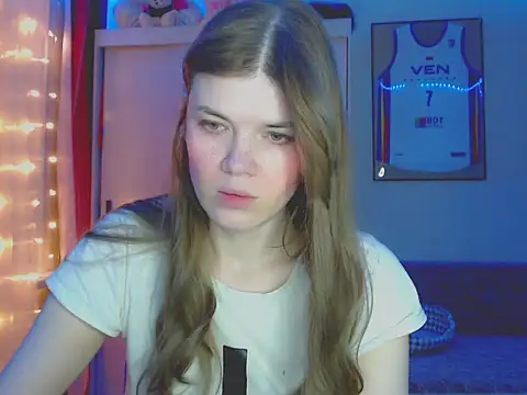 Snapshot of Klementa chatting on 03-28-26, 07:37 Klementa online show from 03-28-26, 07:37