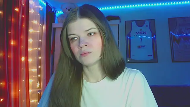 Snapshot of Klementa chatting on 04-12-26, 06:33 Klementa online show from 04-12-26, 06:33