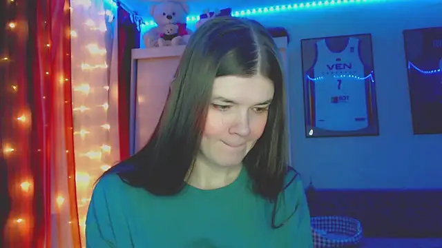 Snapshot of Klementa chatting on 02-27-26, 07:57 Klementa online show from 02-27-26, 07:57