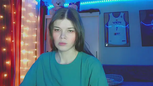 Snapshot of Klementa chatting on 04-03-26, 06:36 Klementa online show from 04-03-26, 06:36