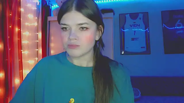 Snapshot of Klementa chatting on 02-28-26, 08:41 Klementa online show from 02-28-26, 08:41