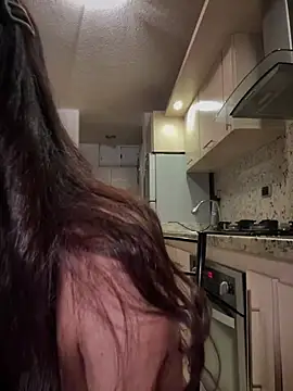 bella parisi online show from 02-16-25, 05:15