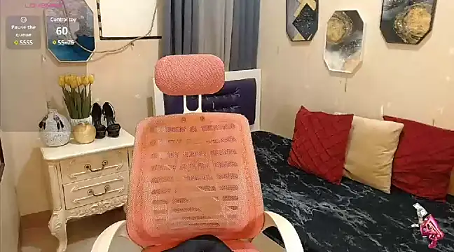 Snapshot of BedtimeMistress chatting on 12-09-24, 09:17 BedtimeMistress online show from 12-09-24, 09:17