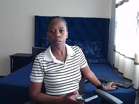 QUEENMANDYY online show from 02-03-26, 06:33