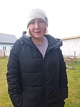 Snapshot of Marushka chatting on 02-06-25, 11:20 Marushka online show from 02-06-25, 11:20