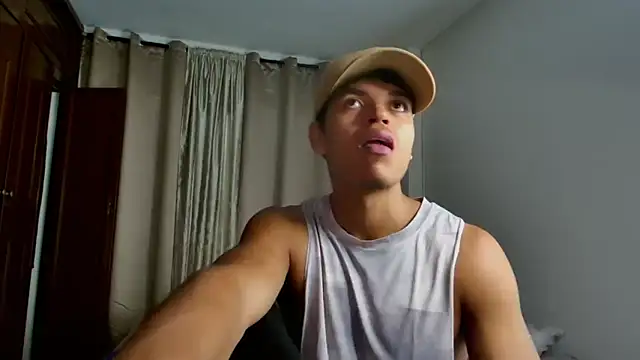 Snapshot of Jhon_wich chatting on 05-16-26, 04:06 Jhon wich online show from 05-16-26, 04:06