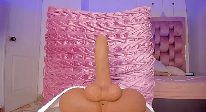 Snapshot of swt-booty chatting on 02-25-25, 07:38 swt-booty online show from 02-25-25, 07:38