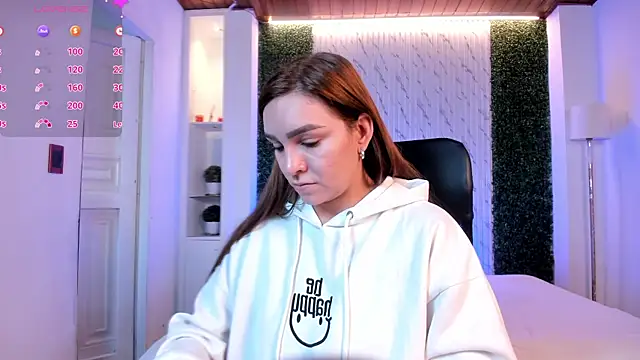 miataylorr1 online show from 10-10-25, 11:33