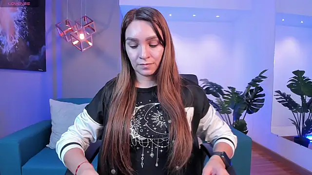 miataylorr1 online show from 11-12-25, 12:31