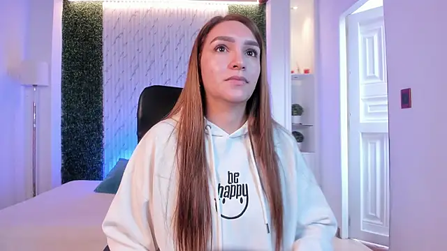 miataylorr1 online show from 10-03-25, 12:28