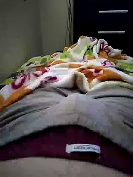 Snapshot of shiiank chatting on 06-21-26, 07:52 shiiank online show from 06-21-26, 07:52