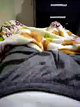 Snapshot of shiiank chatting on 07-31-26, 02:00 shiiank online show from 07-31-26, 02:00