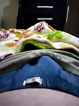 Snapshot of shiiank chatting on 07-21-26, 12:46 shiiank online show from 07-21-26, 12:46