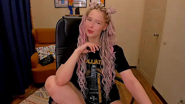  fiona Love online show from 03-17-26, 08:45