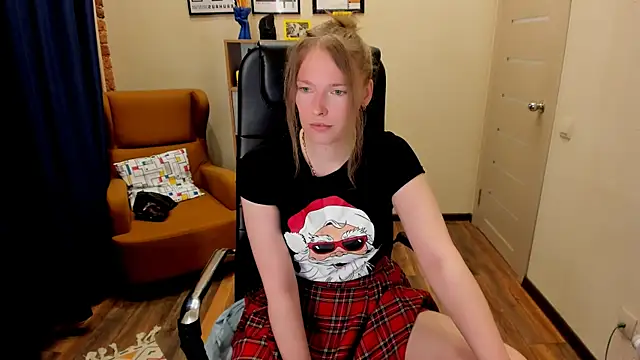  fiona Love online show from 04-14-26, 08:03