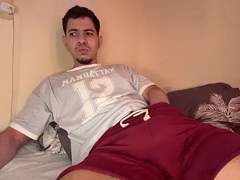 Snapshot of steven_clain chatting on 01-18-26, 01:47 steven clain online show from 01-18-26, 01:47