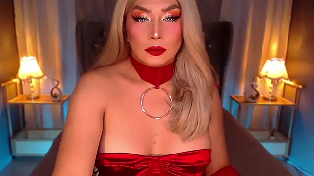 QUEEN GIAMOORE69 online show from 03-15-26, 07:43