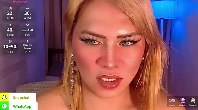 QUEEN GIAMOORE69 online show from 12-28-24, 03:04