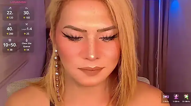 QUEEN GIAMOORE69 online show from 12-11-24, 10:06