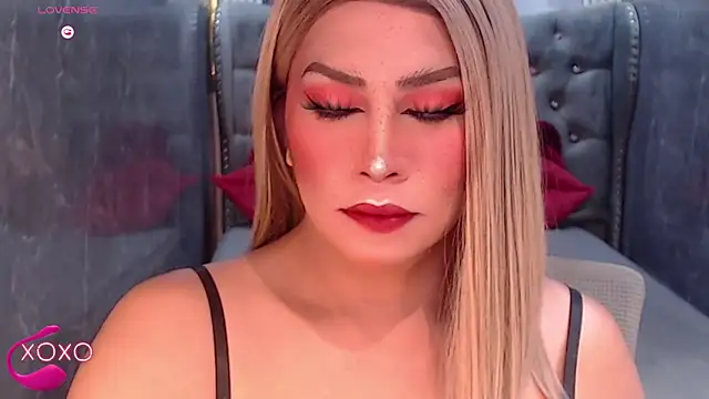 QUEEN GIAMOORE69 online show from 09-28-25, 06:59