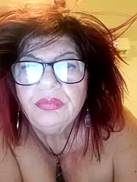 Snapshot of CALDA-AKIRA chatting on 02-17-25, 01:33 CALDA-AKIRA online show from 02-17-25, 01:33