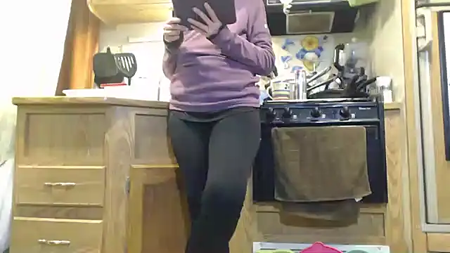 Snapshot of sexyinpantyhose chatting on 03-23-25, 04:16 sexyinpantyhose online show from 03-23-25, 04:16