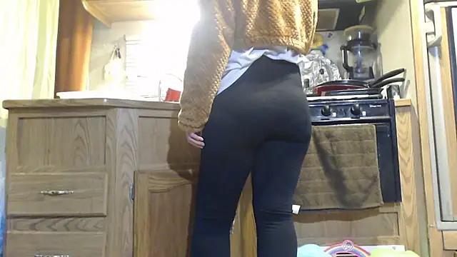 Snapshot of sexyinpantyhose chatting on 02-23-25, 07:00 sexyinpantyhose online show from 02-23-25, 07:00