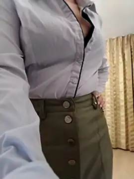 baby sweet girl  online show from 12-21-25, 09:59