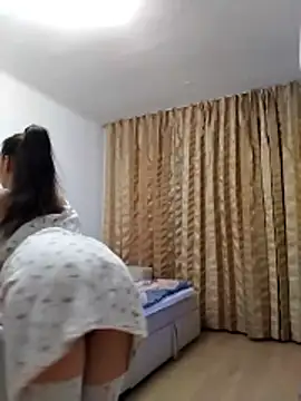 baby sweet girl  online show from 10-09-25, 08:53