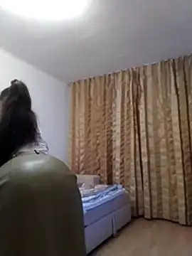 baby sweet girl  online show from 03-09-26, 10:24