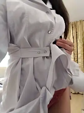 baby sweet girl  online show from 10-31-25, 09:22