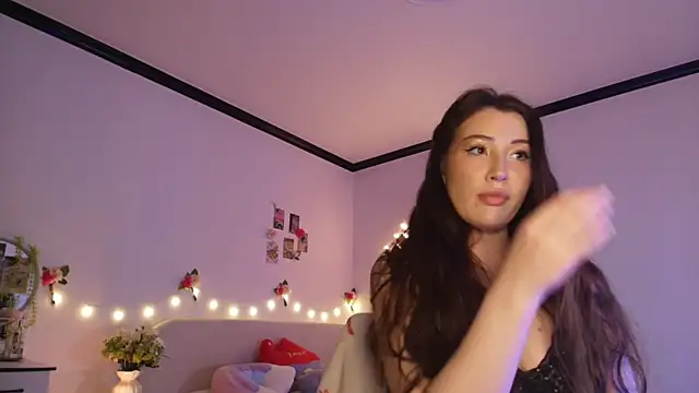 SoeTheReal online show from 04-05-26, 06:14