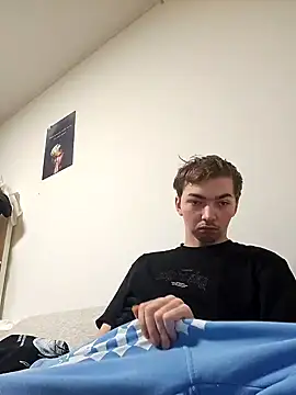 BigJuicy18cm online show from 02-26-25, 11:11