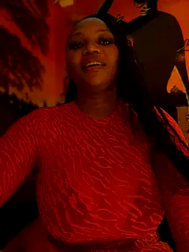 Hyra Ari online show from 11-18-25, 04:54