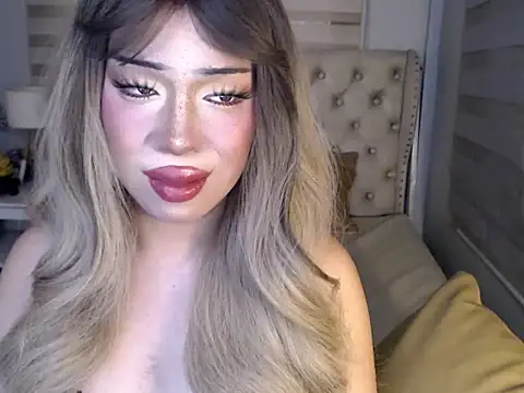 Snapshot of RebecaNextToYou chatting on 02-20-26, 06:10 RebecaNextToYou online show from 02-20-26, 06:10