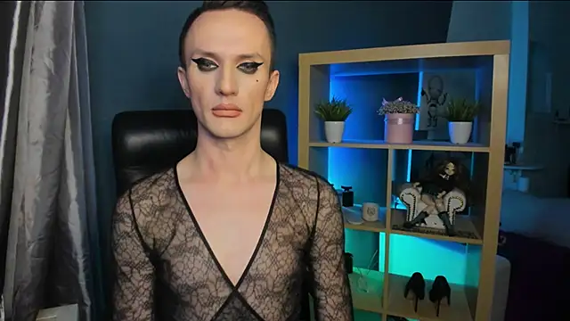 Cristal Connors online show from 12-24-24, 12:44