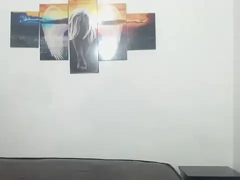 Snapshot of andreahhill chatting on 03-26-26, 12:42 andreahhill online show from 03-26-26, 12:42