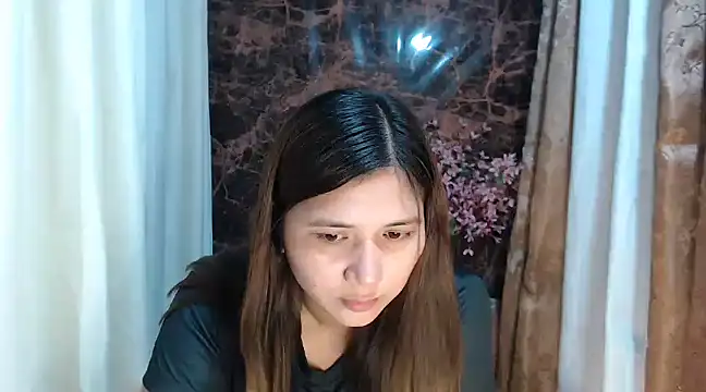 Snapshot of MS_Isabella_Snow92 chatting on 03-01-25, 01:22 MS Isabella Snow92 online show from 03-01-25, 01:22