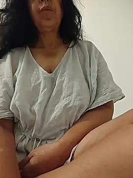 Snapshot of Susannemilf chatting on 06-08-26, 01:22 Susannemilf online show from 06-08-26, 01:22