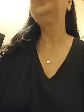 Susannemilf online show from 03-25-26, 05:18