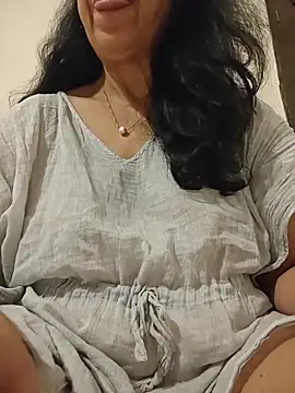 Susannemilf online show from 04-07-26, 02:35