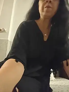 Snapshot of Susannemilf chatting on 04-17-26, 05:27 Susannemilf online show from 04-17-26, 05:27